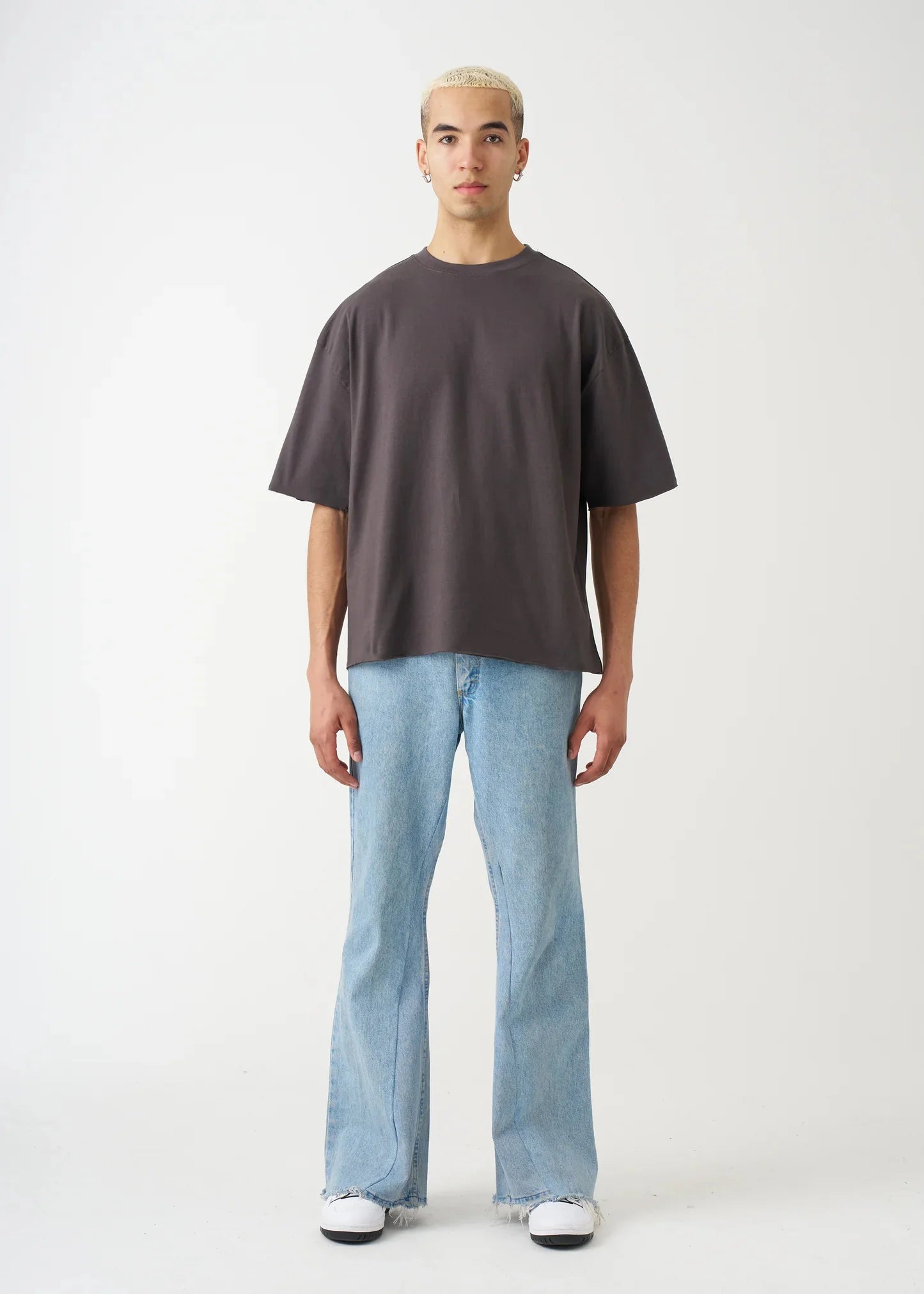 7 OZ Elegant Raw Edge Oversized Cropped T-Shirt